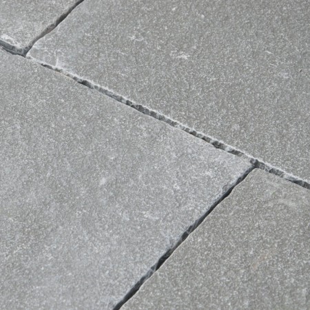 plytki-wapien-grey-limestone-bebnowane-60x60x2-2-cm (5).jpg