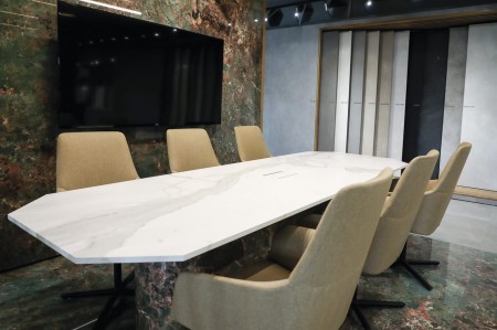 icg-showroom_gallery-barcellona-es-2022-ref5_part1-meeting_room (1).jpg