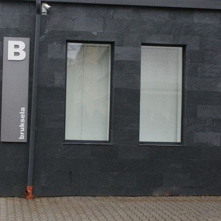 plytki-lupek-black-slate-szczotkowany-60x30x1-cm (2).jpg